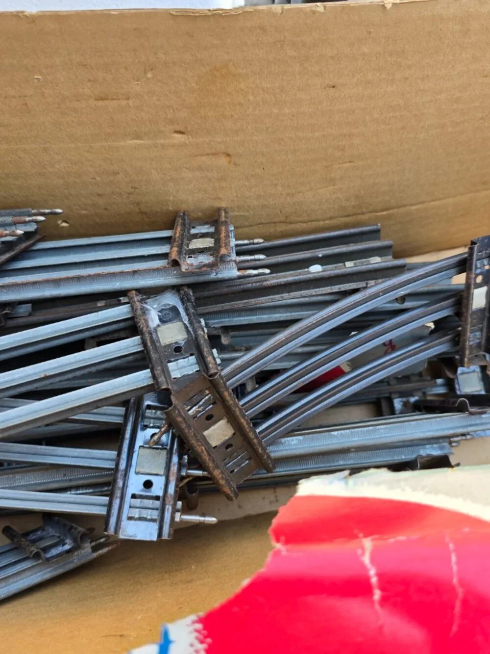 Vintage O-Gauge Model Train Track Bundle - Assorted Straight & Curved Pieces